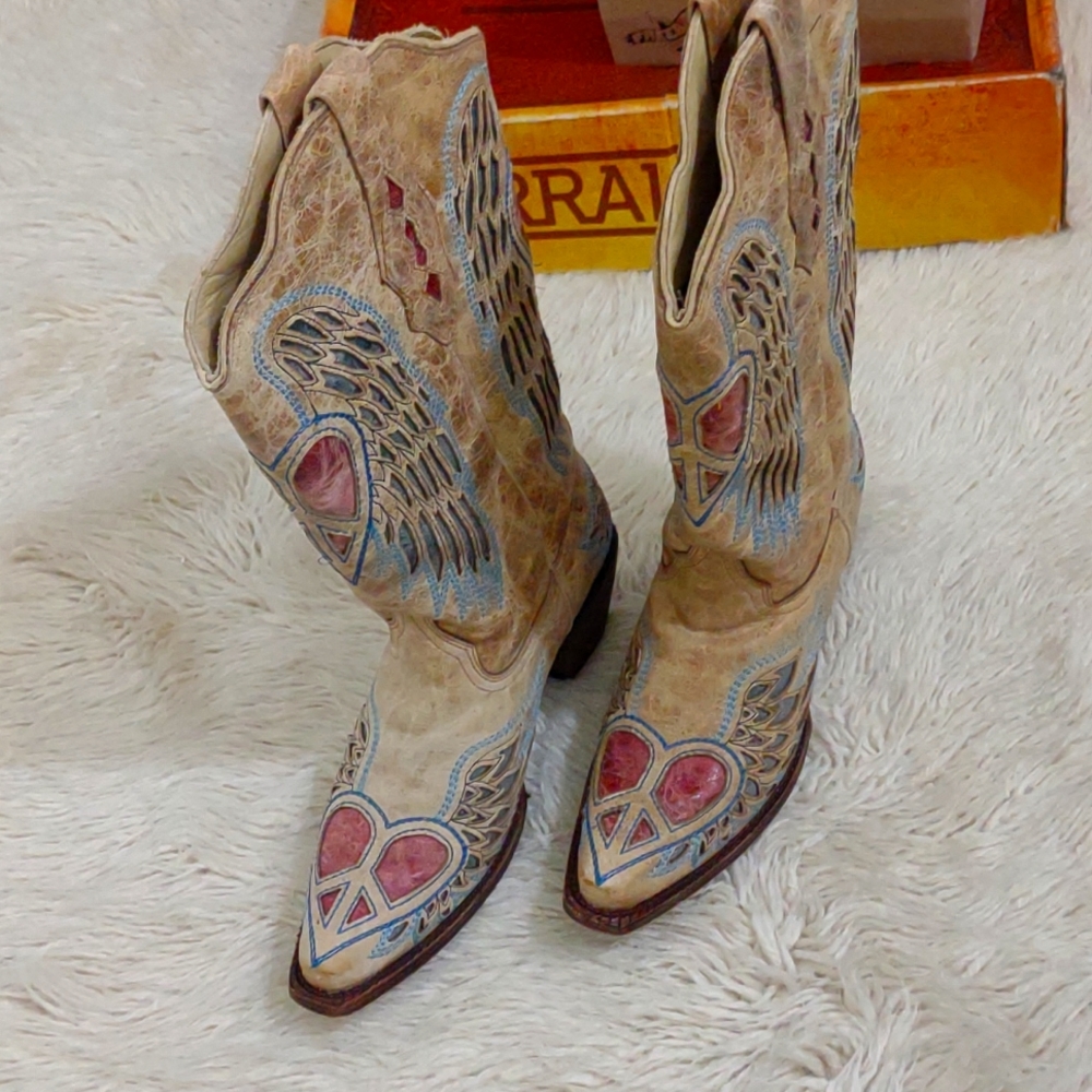 Corral leather Peace sign Angel Heart Boots